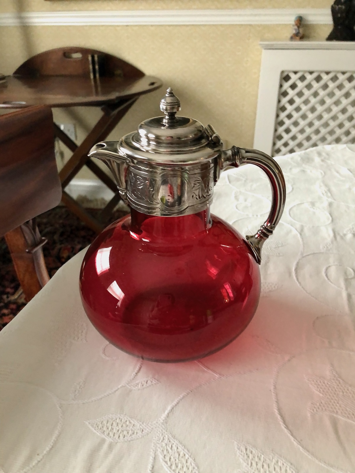 A Lovely Victorian Cranberry and Silver Plate Claret Jug - Image 3