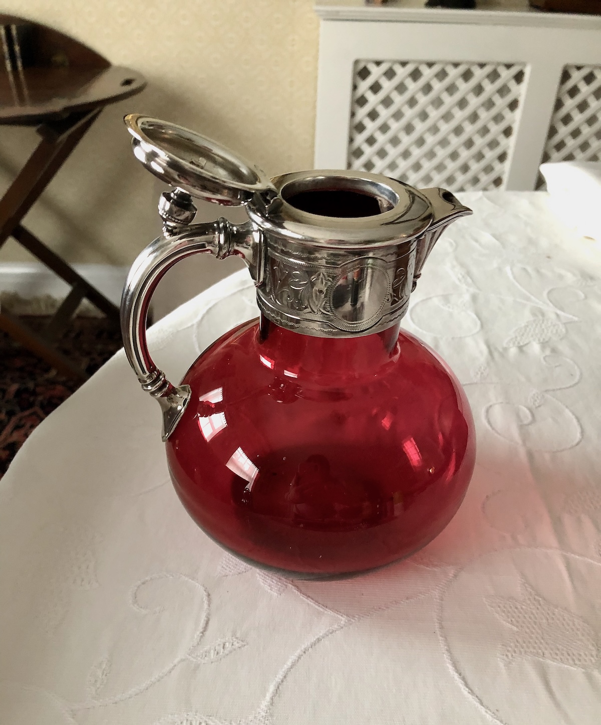 A Lovely Victorian Cranberry and Silver Plate Claret Jug - Image 2