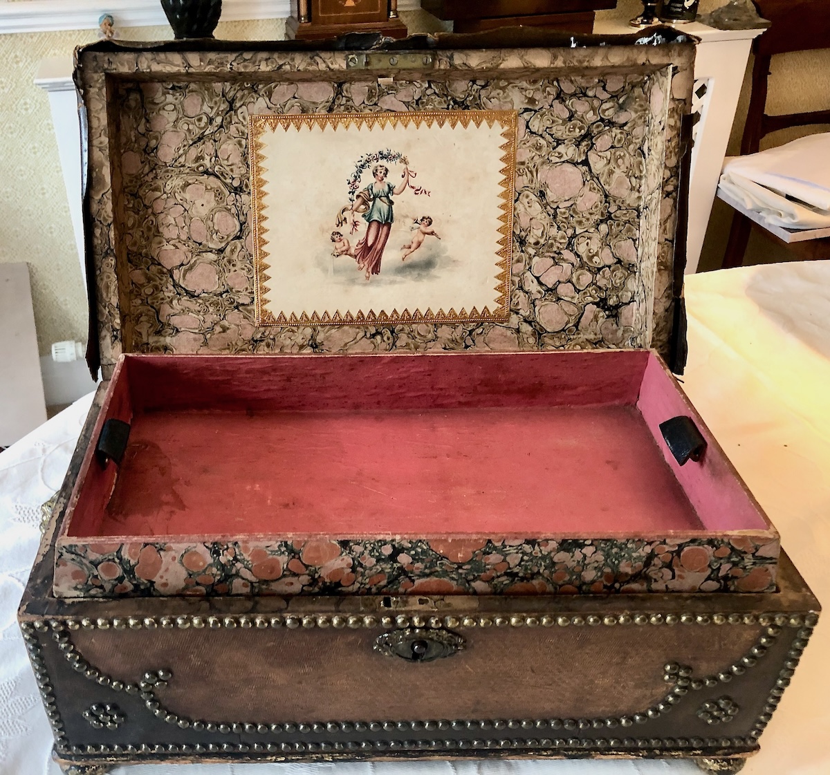 A Regency Leather and Brass Studded Large Box or Trunk c.1820 - Image 2