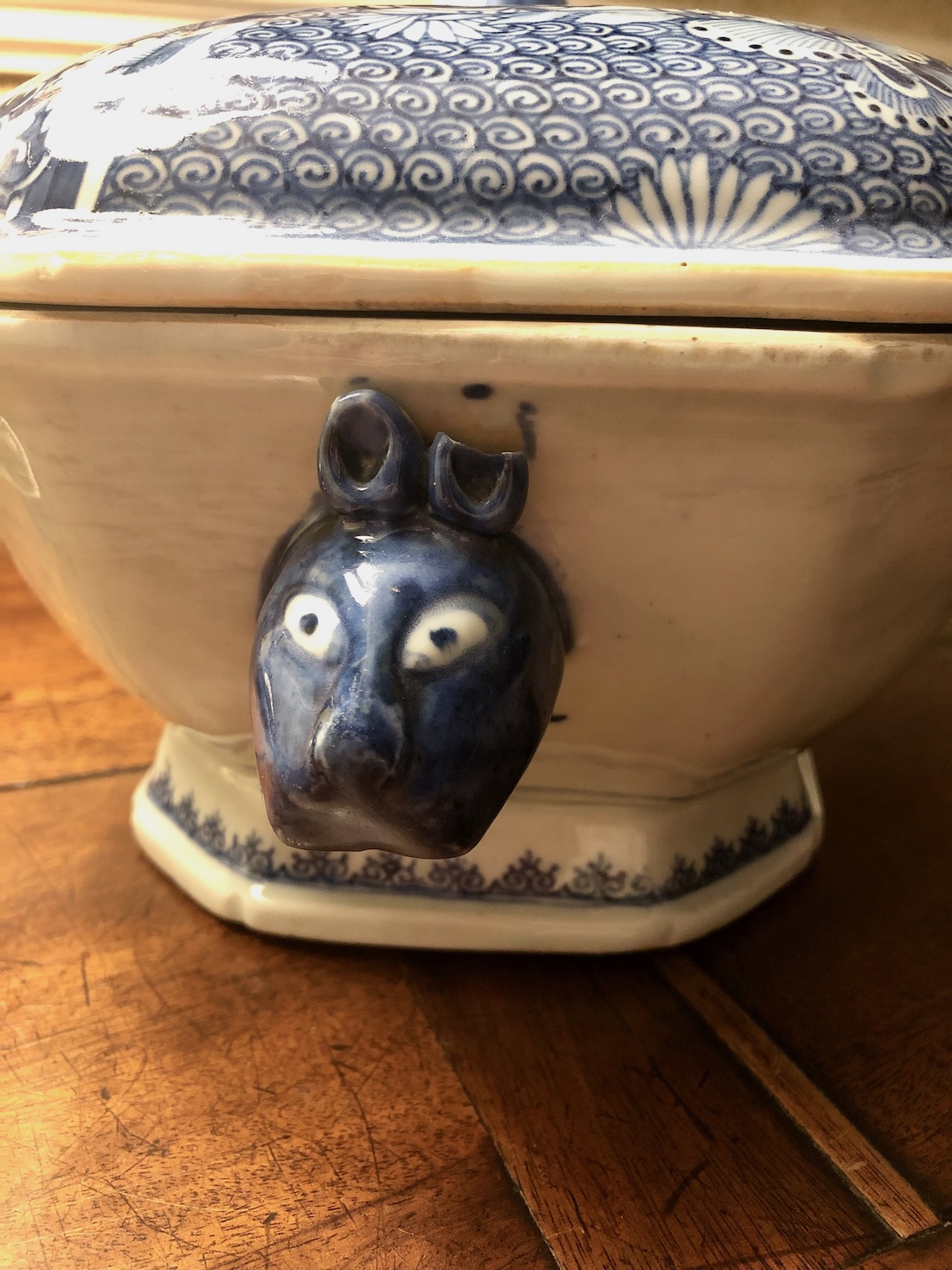 Antique Chinese Blue & White Porcelain Tureen and Cover - Qianlong Period (1736-1795) - Image 3