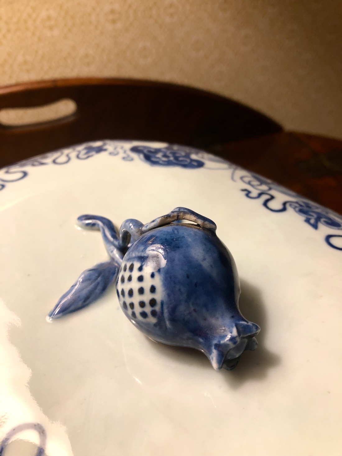 Antique Chinese Blue & White Porcelain Tureen and Cover - Qianlong Period (1736-1795) - Image 2