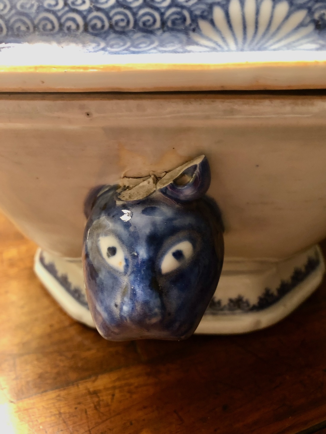 Antique Chinese Blue & White Porcelain Tureen and Cover - Qianlong Period (1736-1795) - Image 4