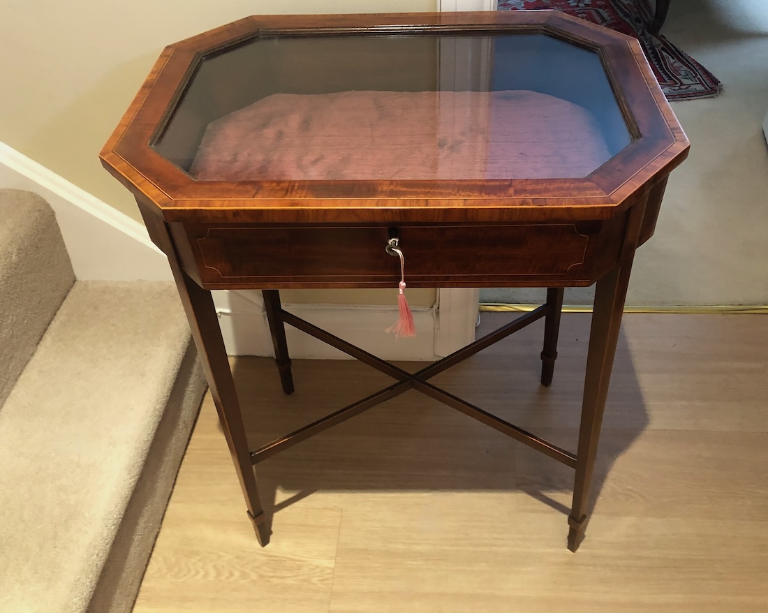 Edwardian Inlaid Bijouterie Display Table c.1910 - Image 5