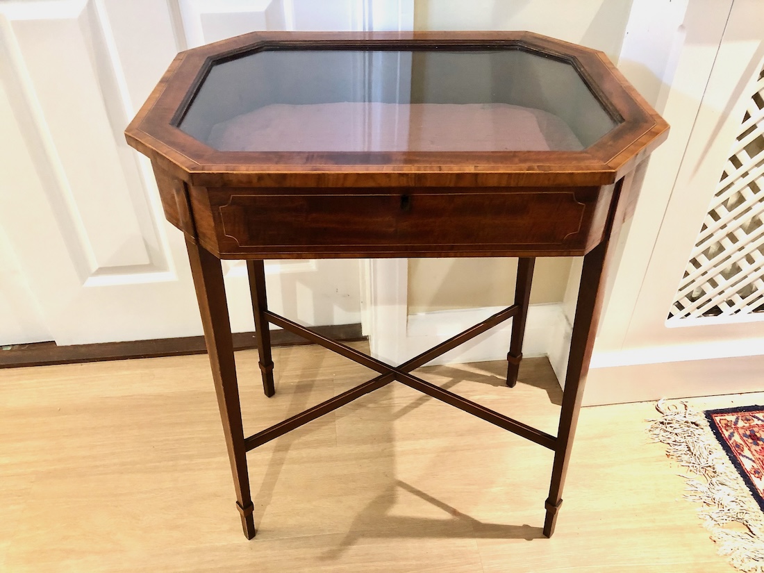 Edwardian Inlaid Bijouterie Display Table c.1910 - Image 4