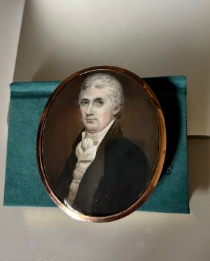 English School Portrait of a Gentleman in Gold Plated Oval Frame c.1800