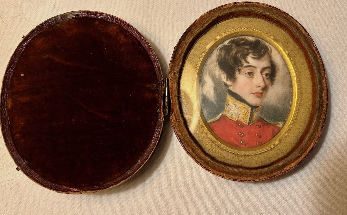 A Fine Portrait Miniature of a Young Officer in a Military Red Coat c.1830 - Image 7
